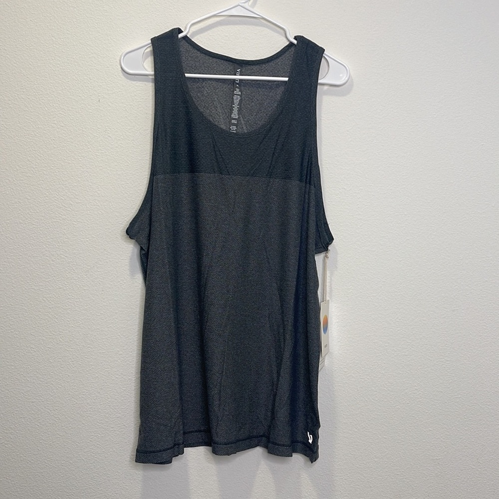 Vuori Mens Grandview Tech Tank - Black Heather Color - XL